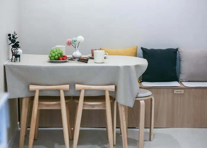 Jini Linen House Hongdae, 2br & 3 Queen Beds