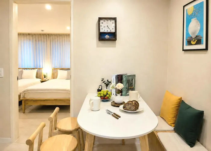 Apartamento Jini Linen House Hongdae, 2br & 3 Queen Beds