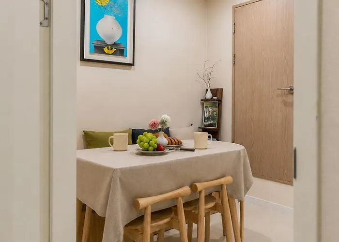 Jini Linen House Hongdae, 2br & 3 Queen Beds * Seul